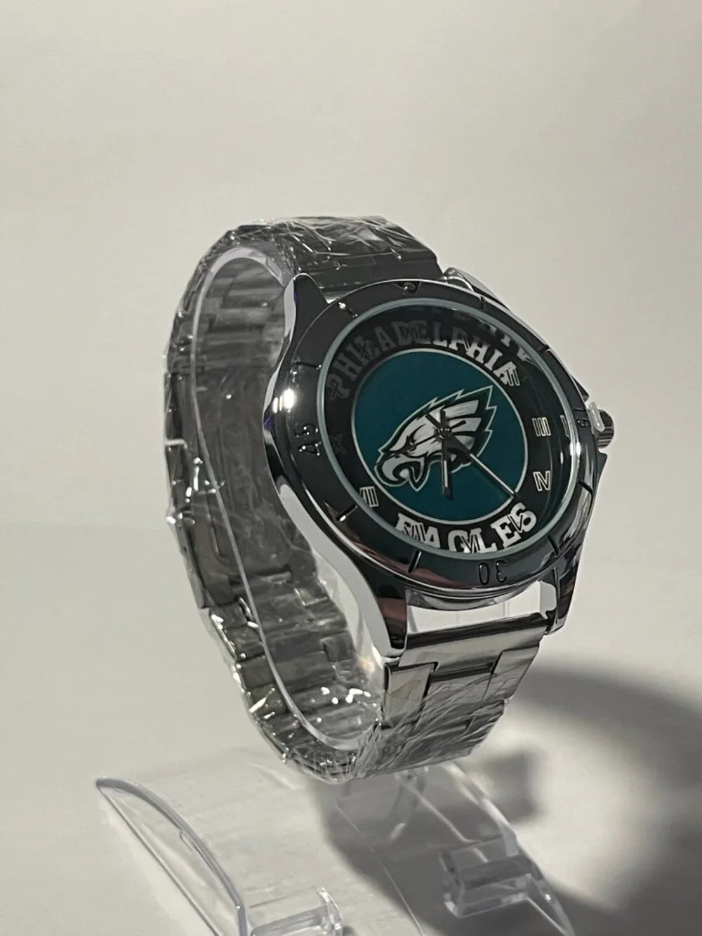Philadelphia Eagles NFL Team Logo Men's Stainless-Steel Silver Watch NEW